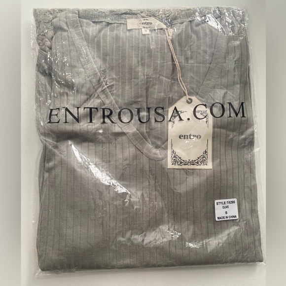 Sage ribbed top with tassel hem - Picture 3 of 4